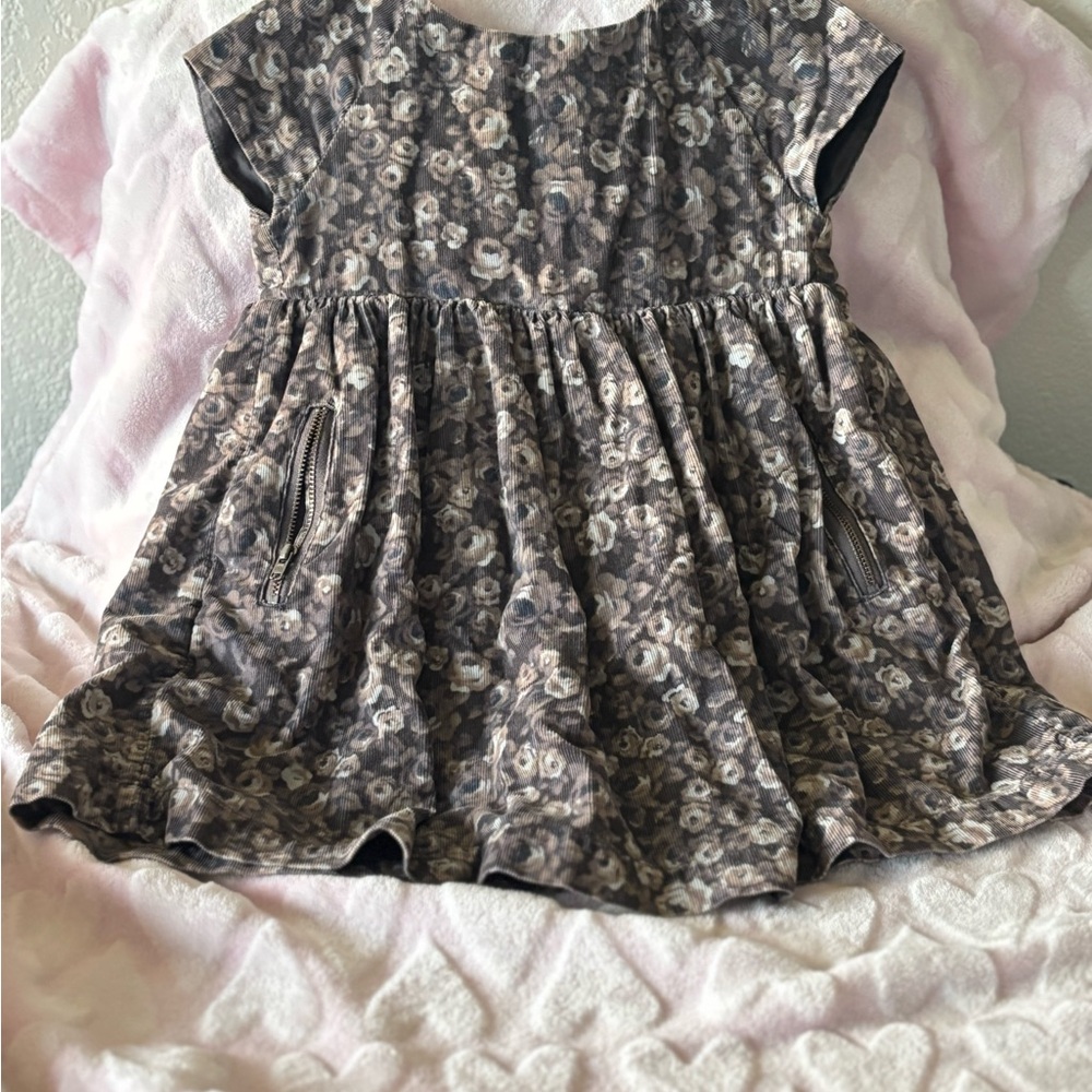 Floral Patterned Dress with Pockets